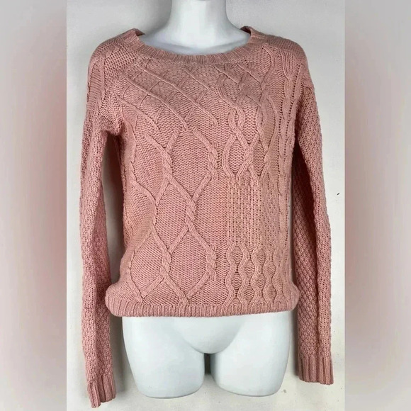 Mossimo Women's Pink Cable Knit Pullover Sweater - Picture 1 of 3